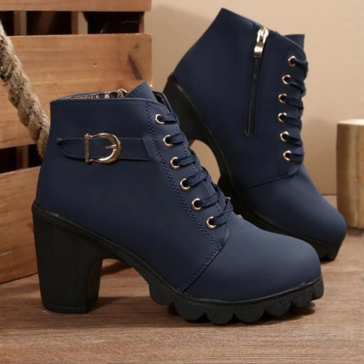 ÉMILIE™ | Stylish Lace-Up Ankle Boots with Metal Buckles and Thick Soles