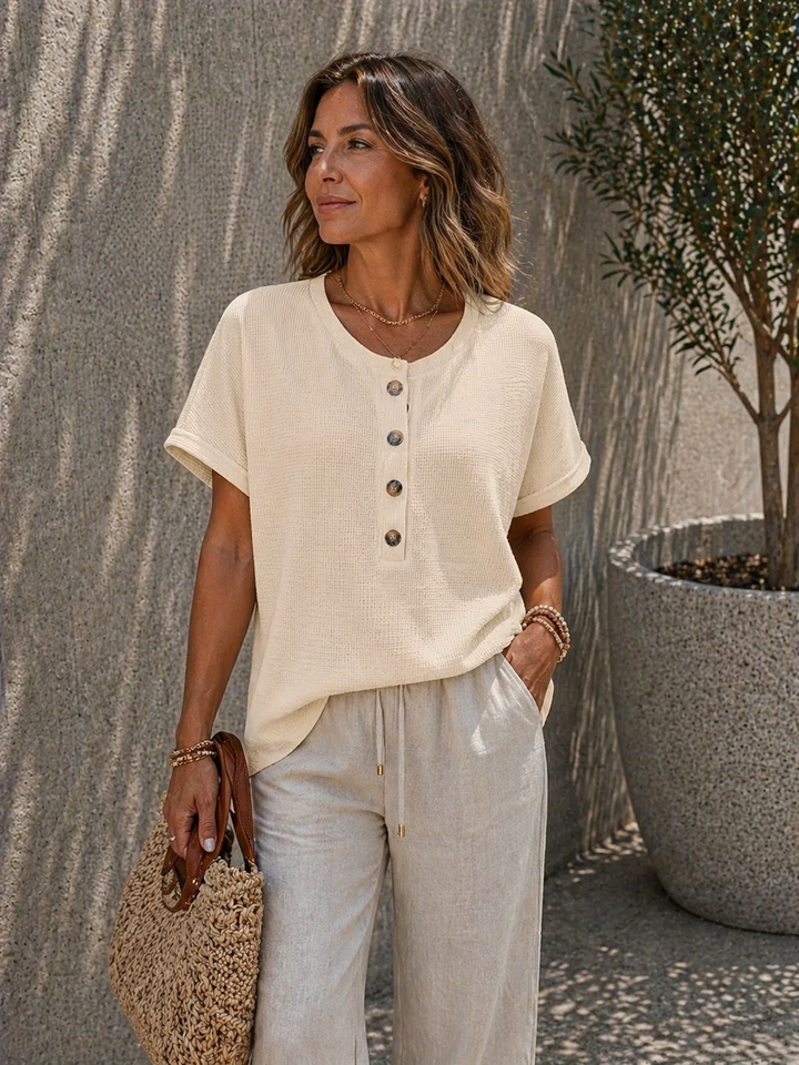 Elyra T-Shirt – Everyday Comfort