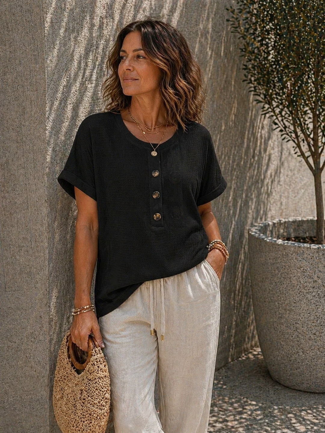 Elyra T-Shirt – Everyday Comfort