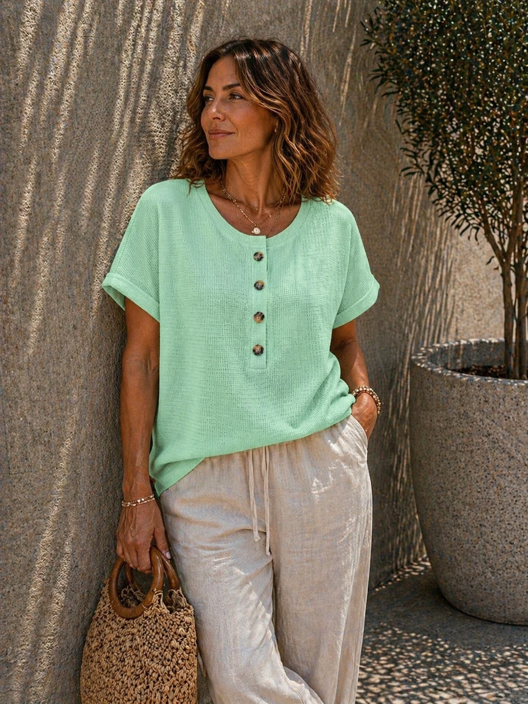 Elyra T-Shirt – Everyday Comfort