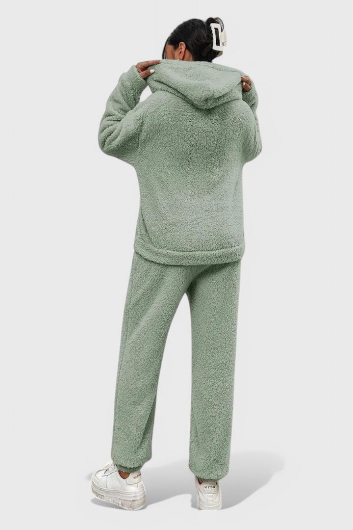 Billie Soft & Warm Two-Piece Teddy Set