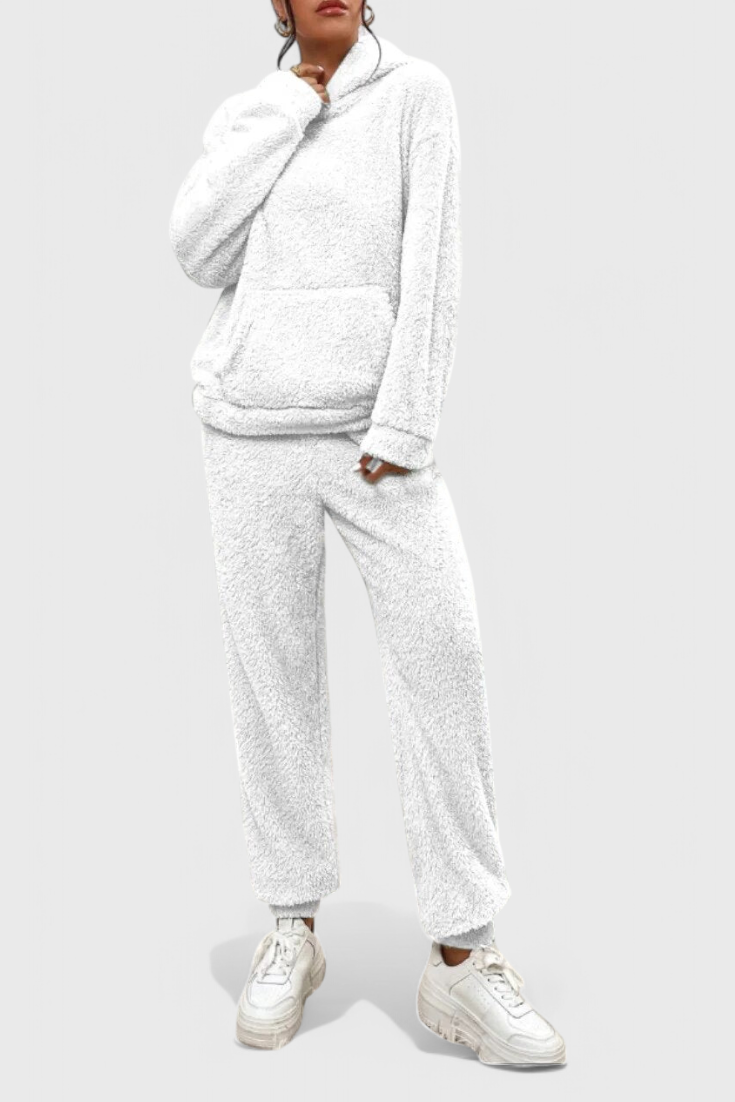 Billie Soft & Warm Two-Piece Teddy Set