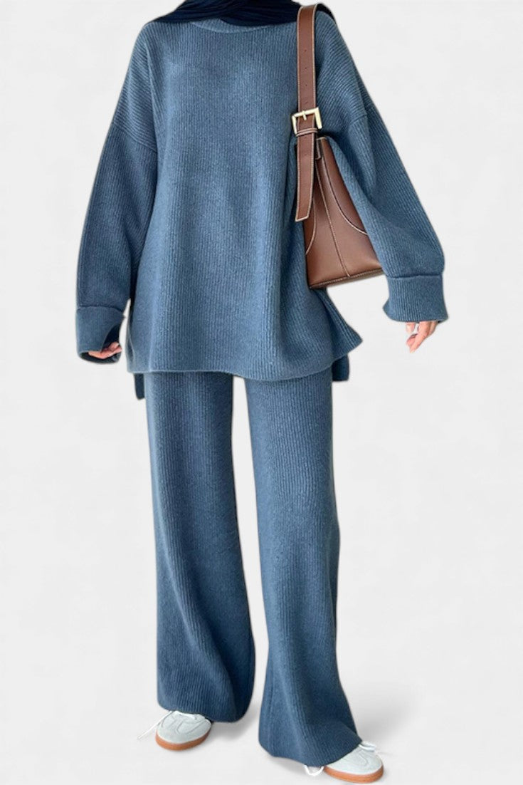 Quirina Round-Neck & Flowy Pants Relaxed Set