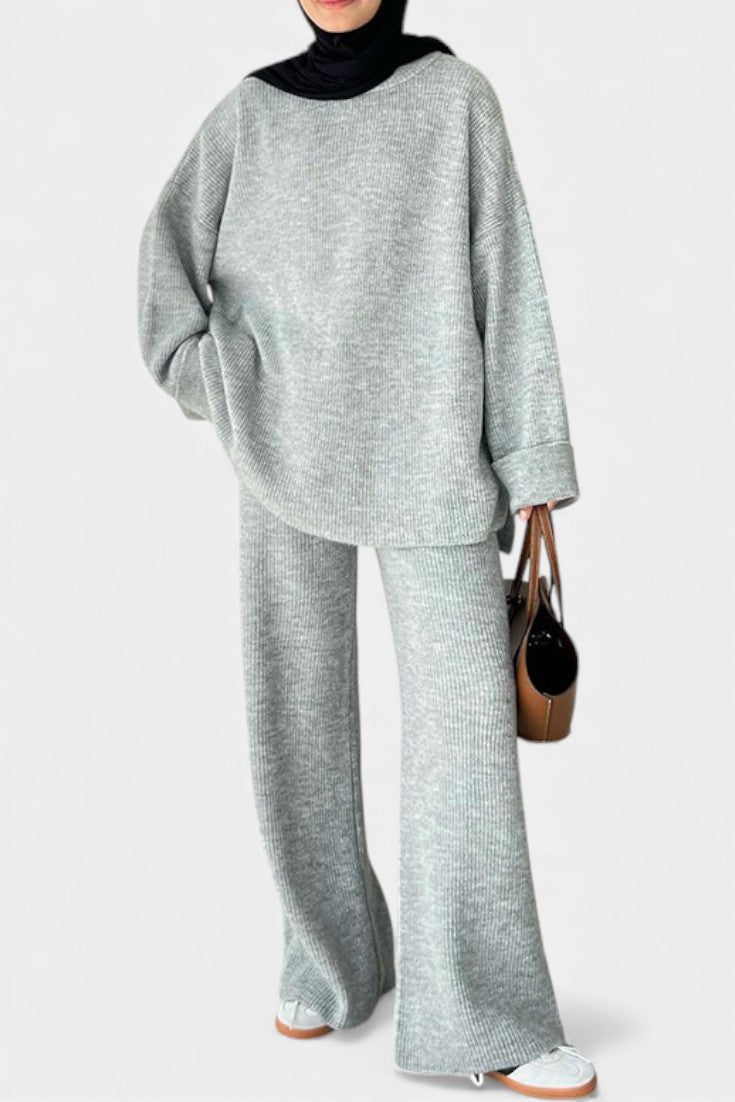 Quirina Round-Neck & Flowy Pants Relaxed Set