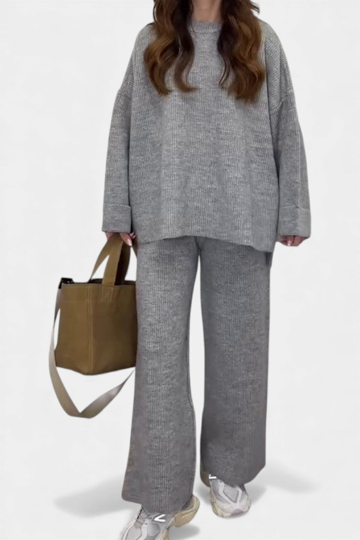 Quirina Round-Neck & Flowy Pants Relaxed Set
