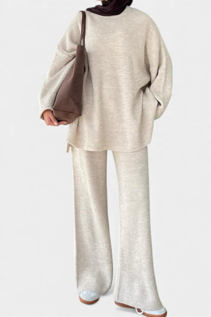 Quirina Round-Neck & Flowy Pants Relaxed Set