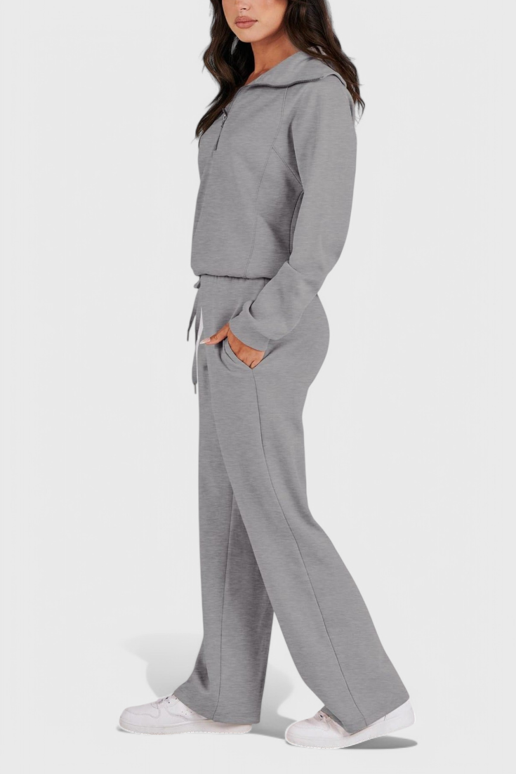 Berken Relaxed Two-Piece Set in Lightweight Fabric