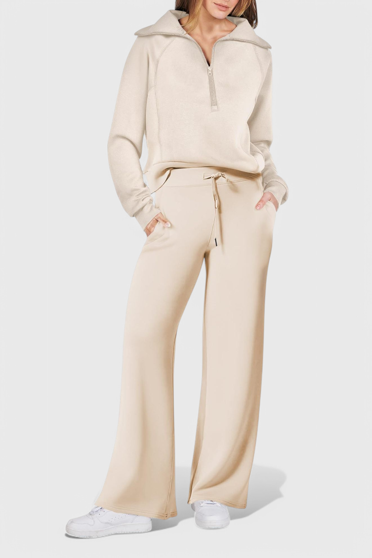 Berken Relaxed Two-Piece Set in Lightweight Fabric